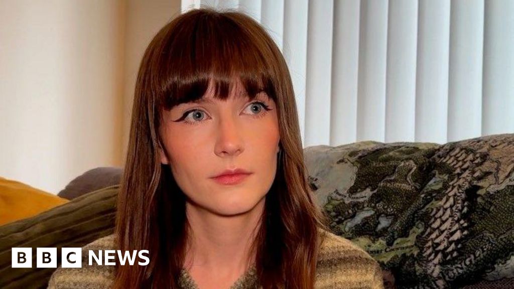 Keyless car theft devices selling online for £20,000, BBC finds