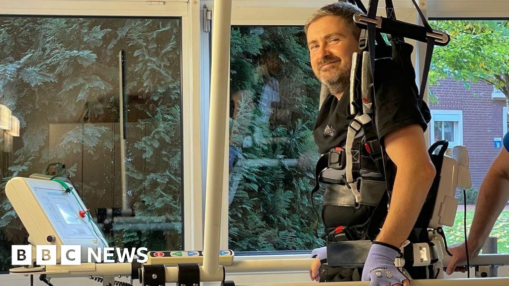 Swansea man paralysed by wave says AI could help him walk again
