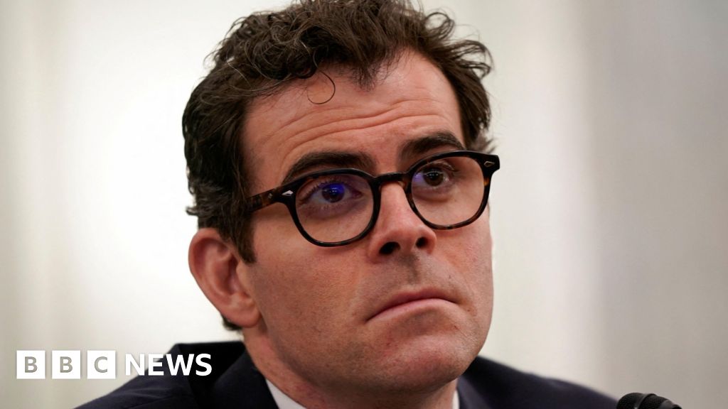 Instagram boss: 16 hours of daily use is 'problematic,' not addiction